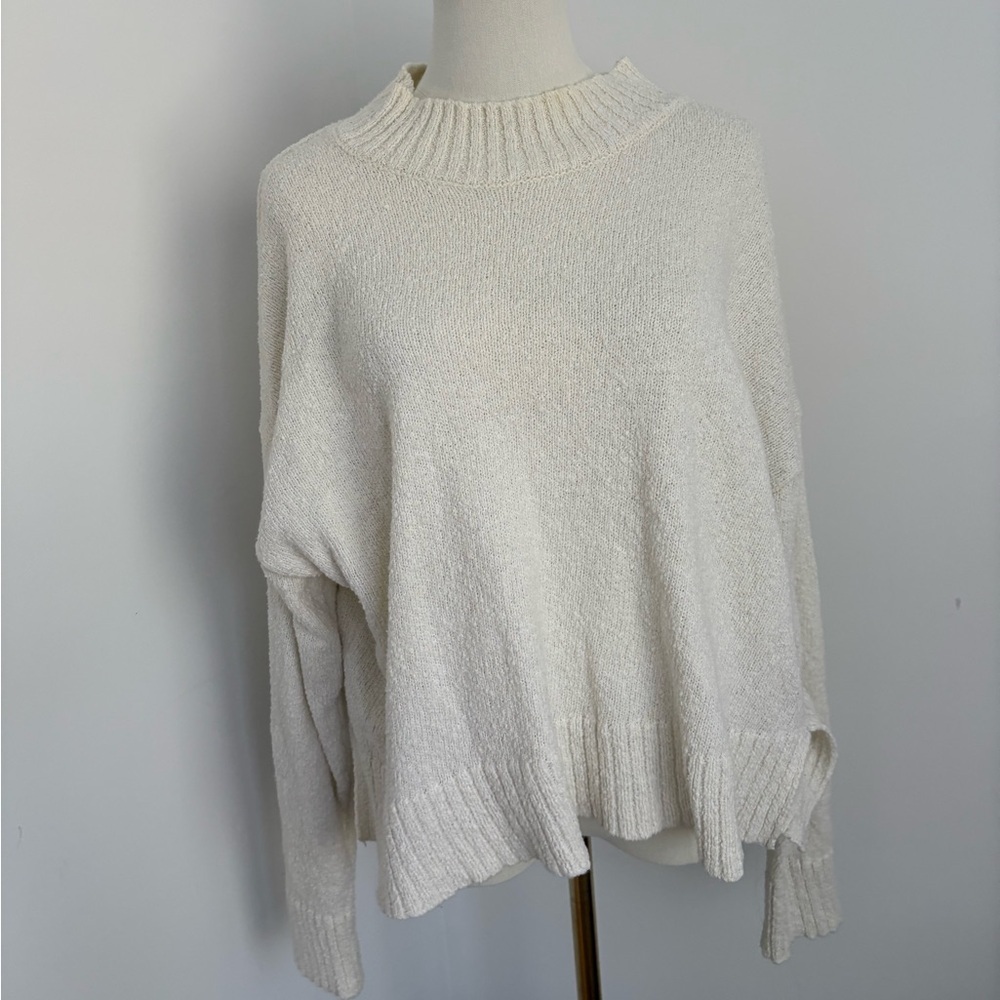 Melrose and Market White Crew Neck Sweater with Relaxed Fit
